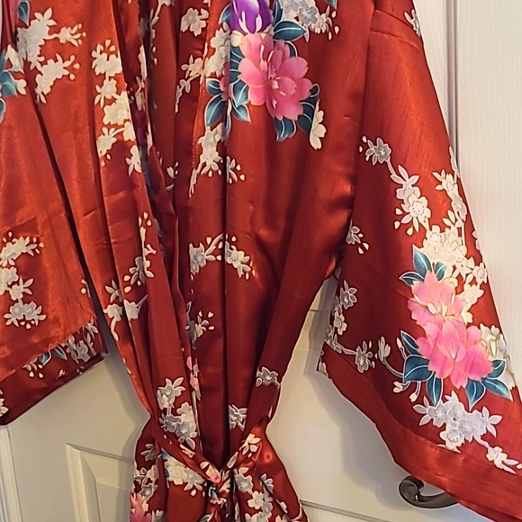Satin Floral Robe - Picture 3 of 4